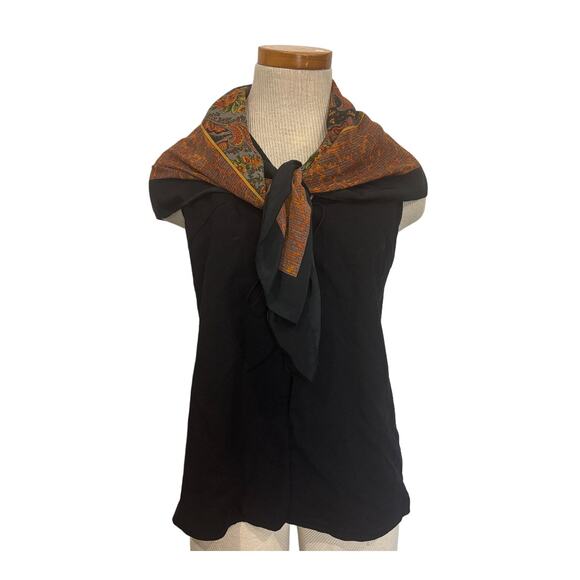 Paisley Floral Pattern made in Korea large square Scarf - Picture 4 of 4